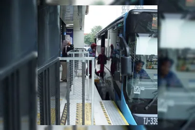 Wacana Kenaikan Tarif Transjakarta Disorot, Pengamat Ingatkan Daya Beli Masyarakat