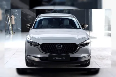 Mazda CX-30 2027 Eropa Dapat Transmisi Manual dan Lampu Matrix LED