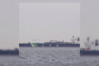 Kuwait Kirim LPG Lewat Selat Hormuz dengan Taktik Rahasia