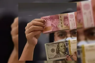 Rupiah Melemah ke Rp 17.988 Per Dolar AS akibat Tekanan Eksternal