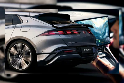 Denza Z9 GT Bisa Drift Otomatis dengan Menggambar Bentuk di Layar