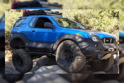 Isuzu VehiCROSS dengan Lexus V8 Laku US$12.000 di Lelang