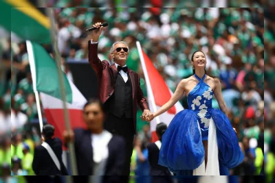 Penyanyi EJAE dan Andrea Bocelli Meriahkan Pembukaan Piala Dunia