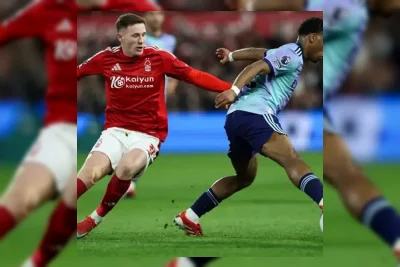 Manchester United Mundur dari Perburuan Gelandang Elliot Anderson