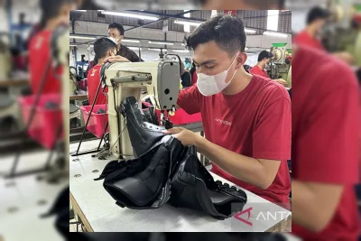 Industri Alas Kaki Nasional Masih Menanti Kepastian Tarif AS
