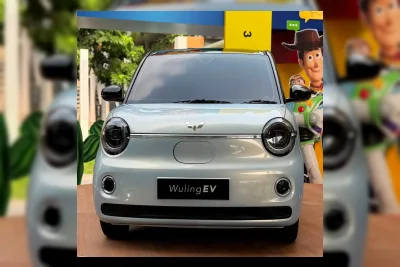 Wuling Pamerkan Mobil Listrik Mungil Baru Empat Pintu di Jakarta