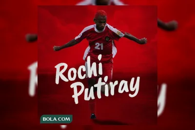 Rochi Putiray Ungkap Alasan Tampil Nyentrik dengan Rambut dan Sepatu Belang