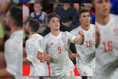 Gavi Tekel Keras Rodri di Latihan Timnas Spanyol, Pelatih Pasang Badan
