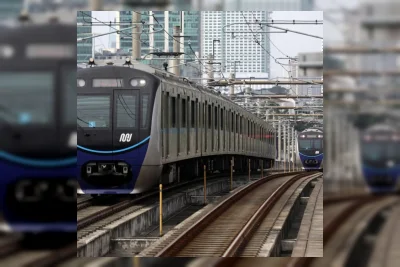 Aksi Mahasiswa Ganggu Operasional MRT dan Transjakarta