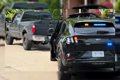 Polisi Dearborn Buru Pengemudi Agresif dengan Mustang Mach-E Senyap