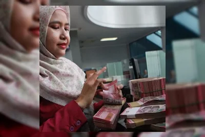 Rupiah Menguat Tajam ke Rp17.870, BI Rate Naik ke 5,5%