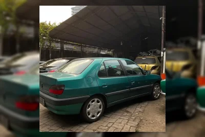 Anak Muda Gandrungi Mobil Peugeot Lawas Akibat Tren Retro