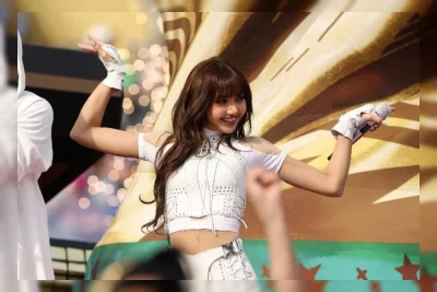 Lisa BLACKPINK Tampil Memukau di Pembukaan Piala Dunia 2026