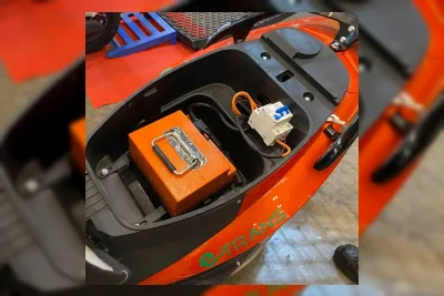 Pemilik Motor Listrik Wajib Periksa Tegangan Baterai SLA Berkala