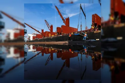 Bongkar Muat Pelabuhan Pacu Pertumbuhan Ekonomi Nasional Kuartal I/2026