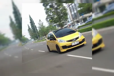 Review Honda Jazz Hybrid: Sensasi Fun to Drive yang Tetap Irit