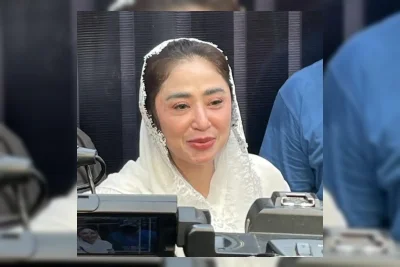Dewi Perssik Biasakan Mengaji Sebelum Syuting Program Televisi