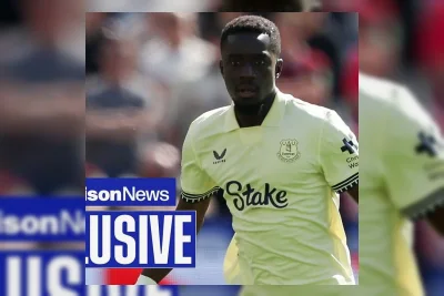 Everton Negosiasikan Kontrak Baru Idrissa Gueye di Tengah Kritik