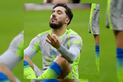 Barcelona Incar Gelandang Rayan Cherki dari Manchester City