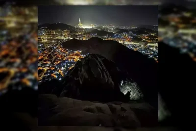 Jemaah Haji Lintas Negara Padati Gua Hira Menjelang Fajar