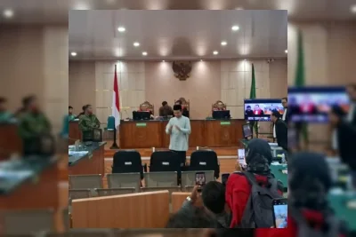 UAS Bersaksi Meringankan untuk Gubernur Riau Nonaktif Abdul Wahid