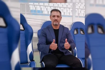Arema FC Pertahankan Marcos Santos Meski Gagal Target