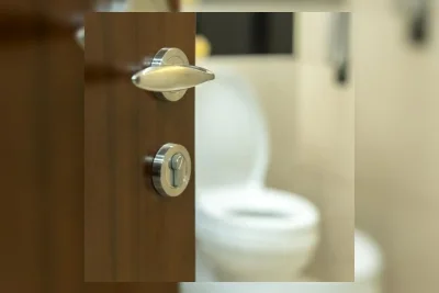 Manajemen Hotel Ungkap Alasan Kamar Mandi Selalu Dekat Pintu Masuk