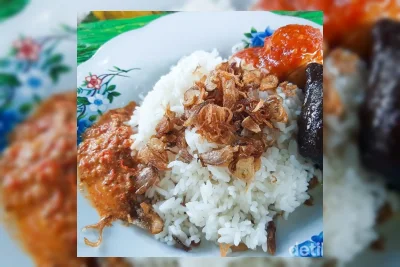 Mengenal Asal-usul dan Karakteristik Unik Nasi Uduk Betawi
