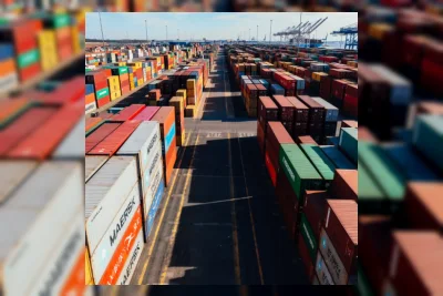 Bea Cukai Desak Importir Segera Pindahkan Kontainer dari Tanjung Priok