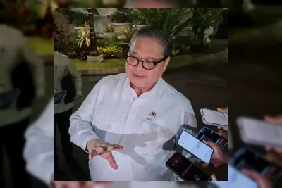 Pemerintah Minta Himbara Tidak Buru-buru Naikkan Suku Bunga Kredit