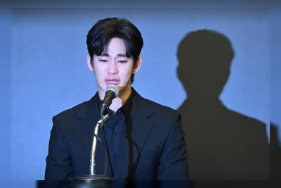 Kim Soo-hyun Bersiap Kembali ke Layar Kaca Setelah Setahun Vakum