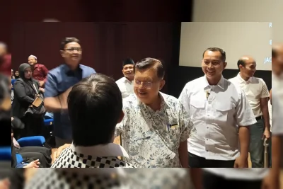 Jusuf Kalla: Film Tanah Runtuh Bukan Sekadar Hiburan, Tapi Media Pembelajaran