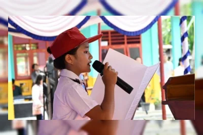 Surat Cinta Siswi SD di Nias Utara untuk Prabowo: Bisa Menabung Berkat MBG