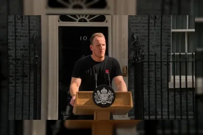 ‘Hot Podium Guy’ Kembali ke Downing Street Saat Starmer Umumkan Resignasi