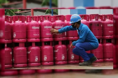 Pemerintah Bebaskan Bea Masuk Impor LPG dan Bahan Baku Plastik Jadi 0%