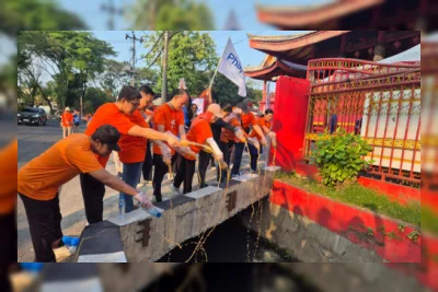 Phapros Kampanyekan Gaya Hidup Ramah Lingkungan lewat Eco Enzyme dan Penanaman Pohon