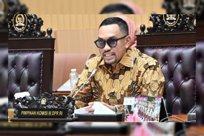Buronan Kasus Batu Bara Dicokok Kejagung, Ahmad Sahroni: Jangan Main-Main!