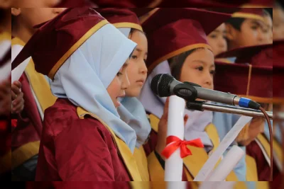 40 Ucapan Wisuda Islami untuk Anak Perempuan dan Laki-Laki yang Penuh Makna