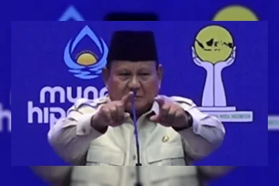 Prabowo Kritik Kegaduhan Politik: Negara Lain Fokus pada Kesejahteraan