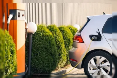 3 Keuntungan Menggunakan Mobil Hybrid untuk Harian