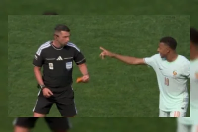 Alasan Mbappe Serahkan Ban Kapten ke Wasit, Bukan ke Rekan Setim