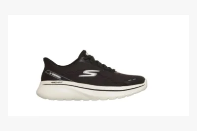 5 Sepatu Jalan Skechers untuk Aktivitas Seharian, Lagi Diskon Sampai 30 Persen