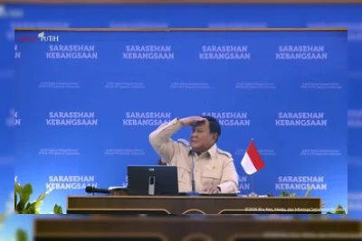 Prabowo Bercanda Anggota Kabinet Mulai Botak Usai 18 Bulan Menjabat