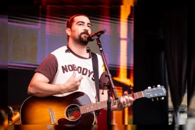Noah Kahan Minta Fans Tak Pakai Popok di Konser: 'Pergi Saja ke Toilet'