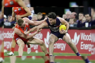Pertempuran Lini Tengah: Fremantle vs Gold Coast Siap Bergema Lagi