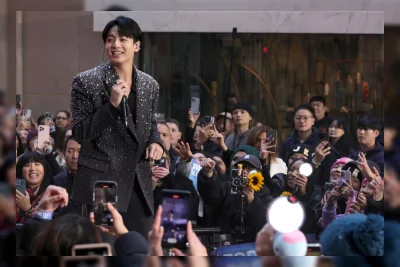 Jungkook BTS Akui Cemas Saat Hadiri Acara Fashion Week