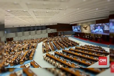 Paripurna DPR Setujui 7 Anggota Komisi Informasi Pusat 2026-2030