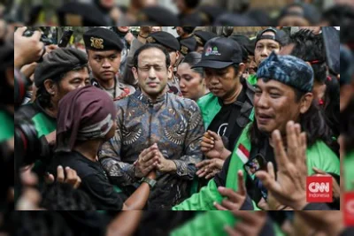 Hakim: Kerugian Negara Kasus Chromebook yang Jerat Nadiem Rp1,5 T