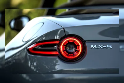 Generasi Terbaru Mazda MX-5 Bisa Jadi yang Terakhir Bermesin Bensin