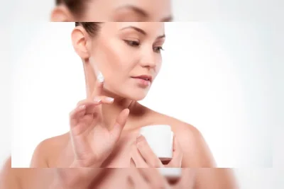 Beda Moisturizer dan Sleeping Mask: Bolehkah Dipakai Setiap Hari?